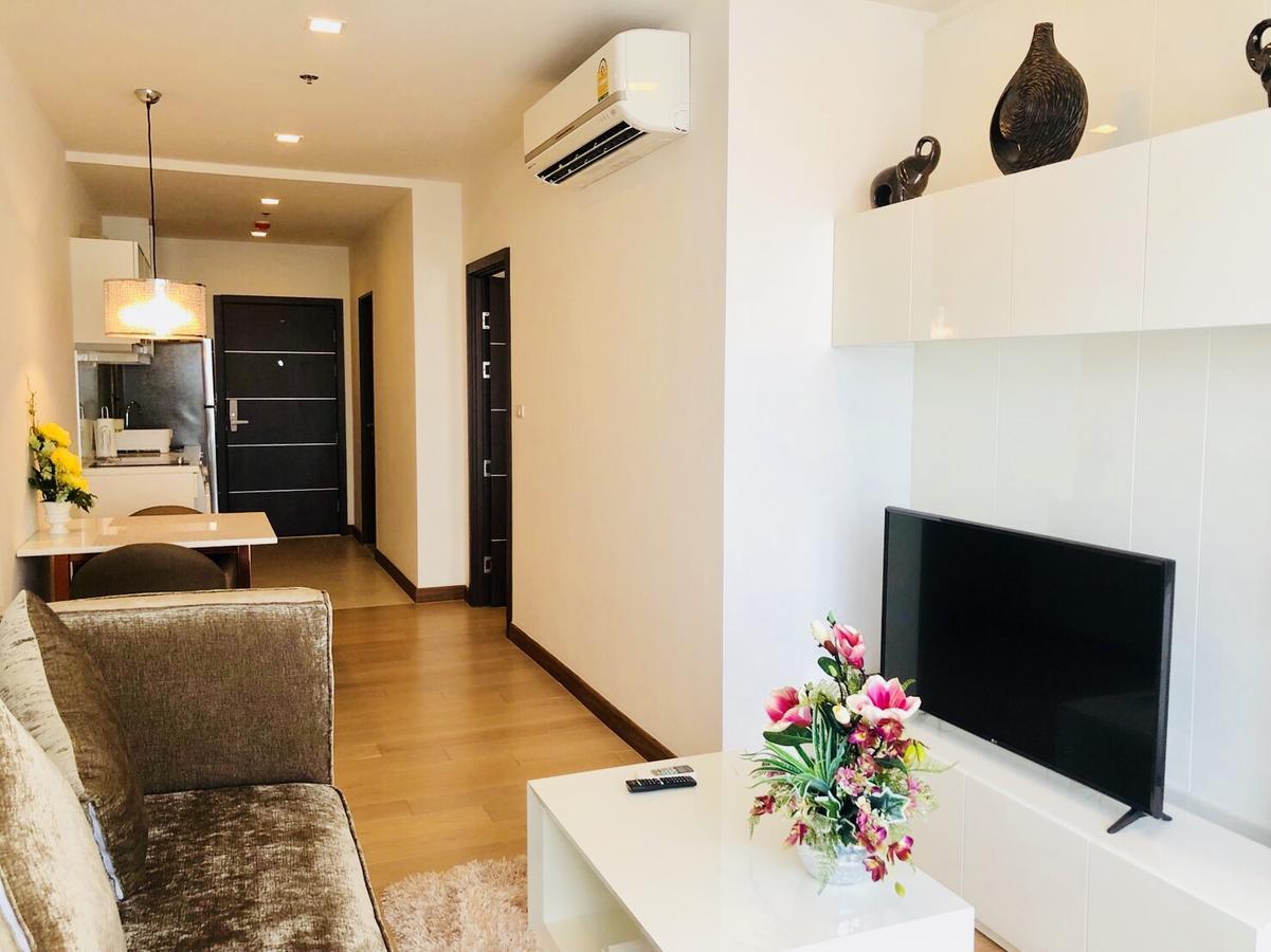 Astra Suites Central Чиангмай Екстериор снимка