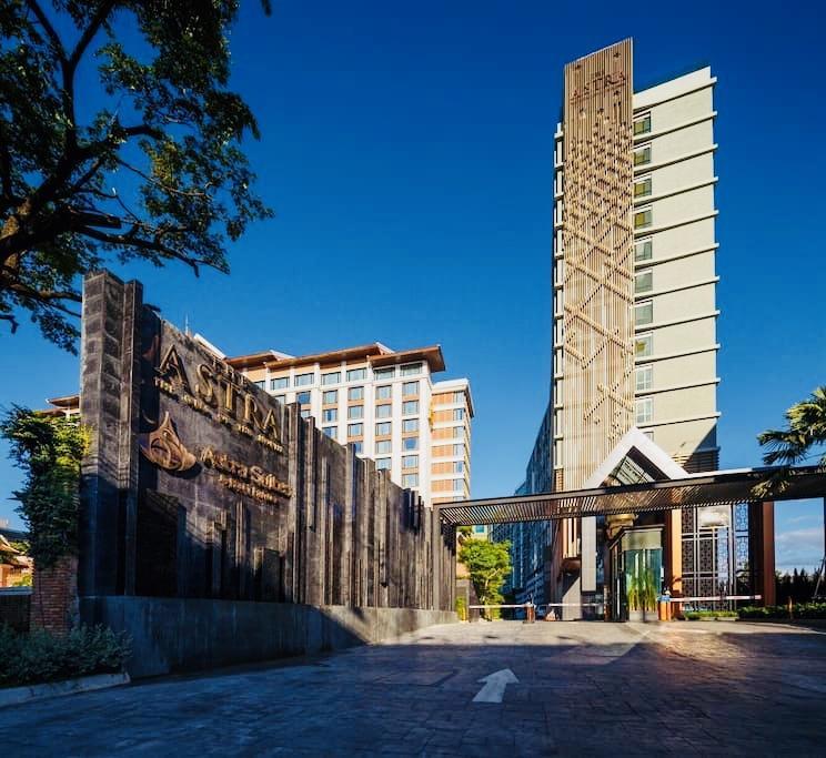 Astra Suites Central Чиангмай Екстериор снимка