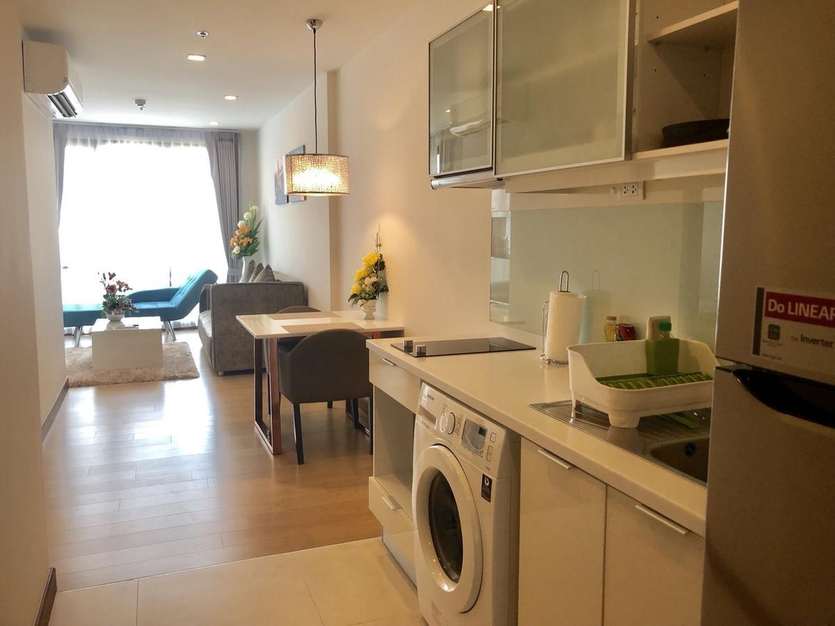 Astra Suites Central Чиангмай Екстериор снимка