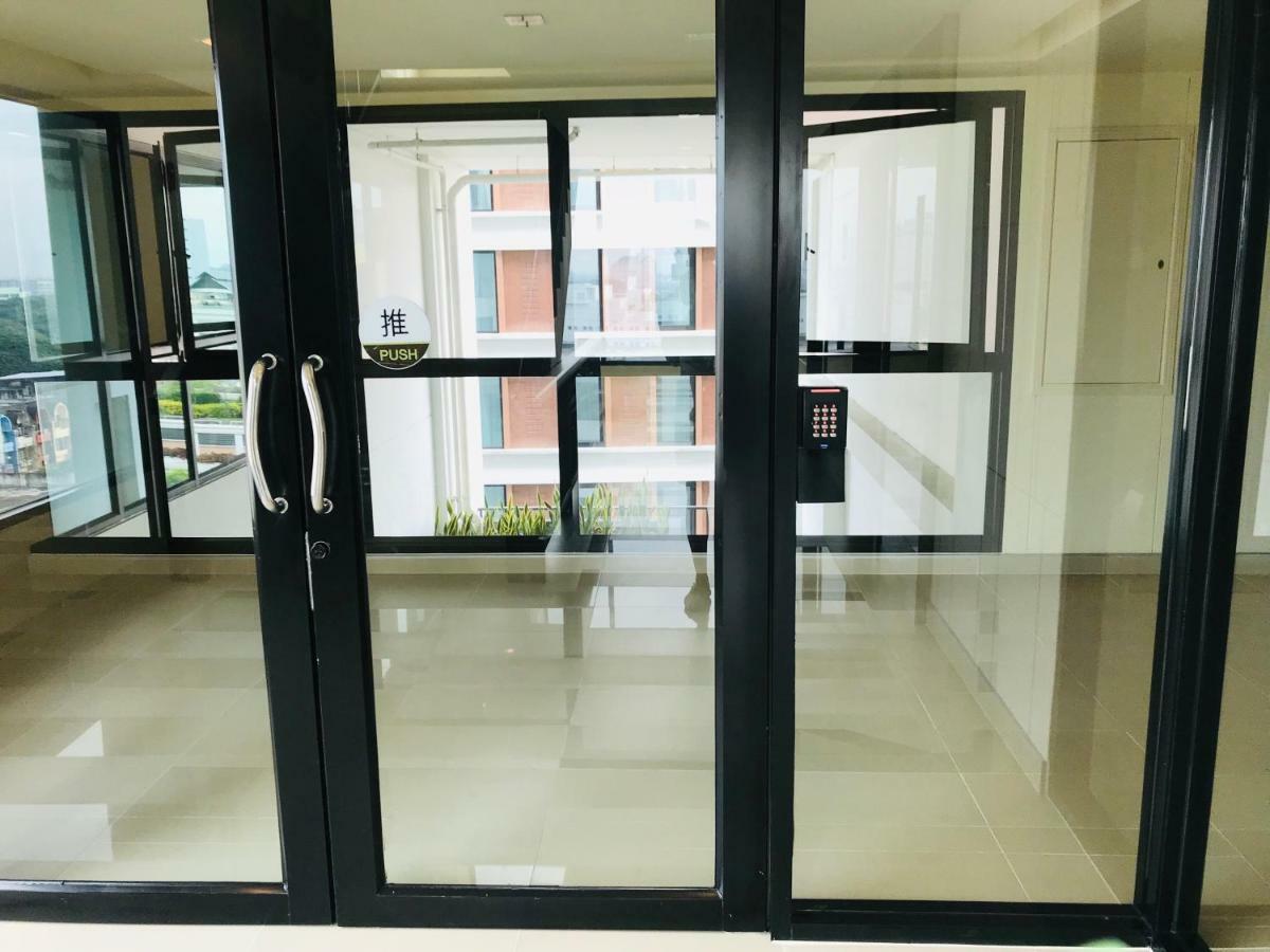 Astra Suites Central Чиангмай Екстериор снимка